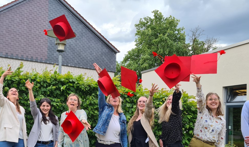 Abschlussteilnehmerinnen des Masterjahrgangs aus dem Jahr 2022